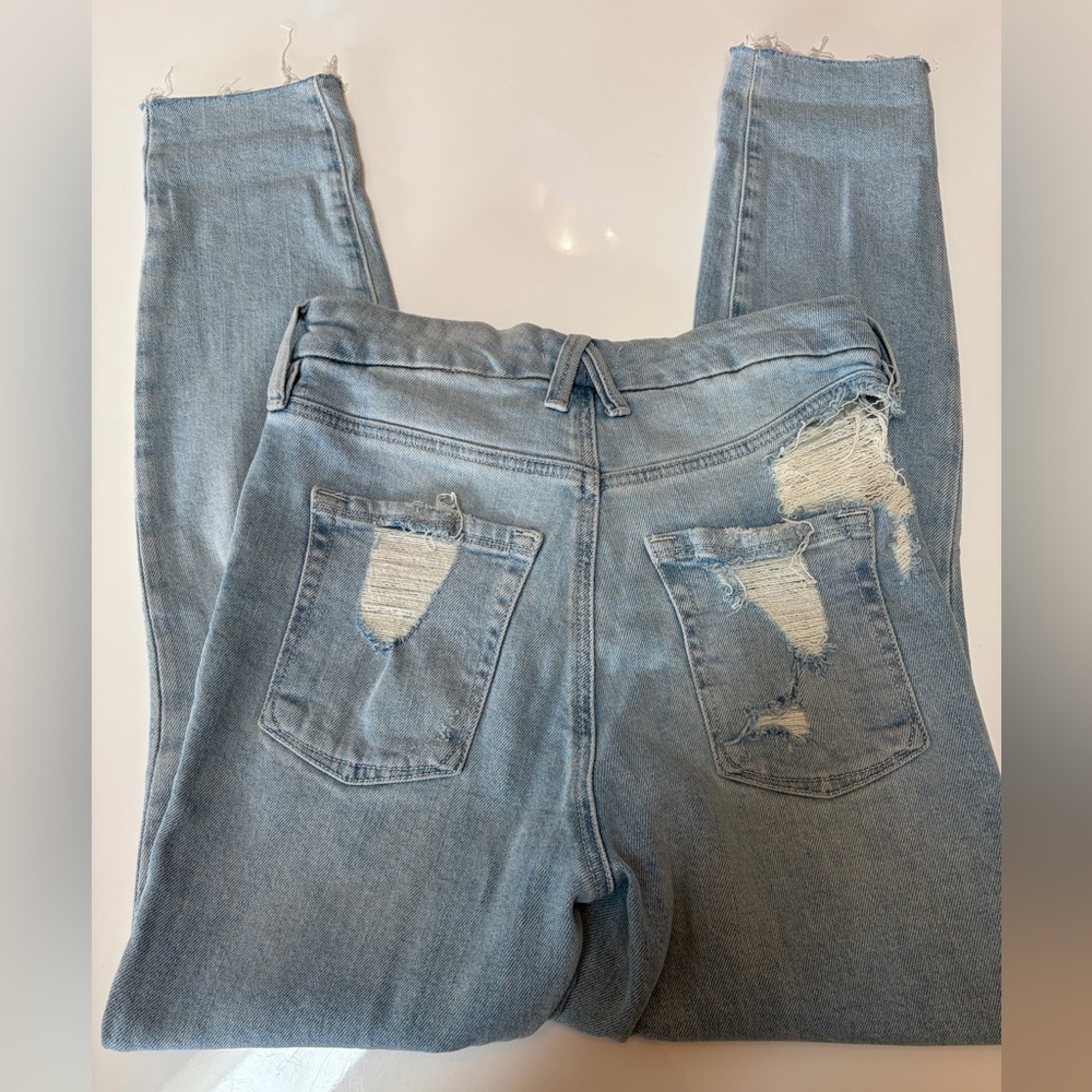 #200 Good American Light Blue Ripped Straight Leg Jeans. Excellent Condition. - Picture 5 of 14